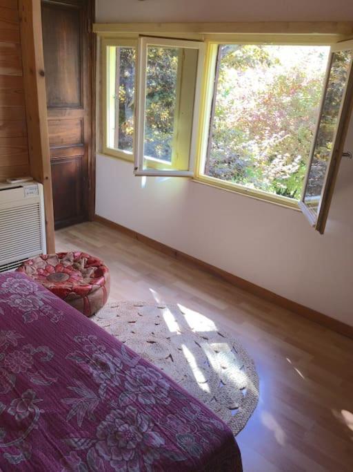 Lerable Pourpre De La Grotte Au Lion Villa Arbon Bagian luar foto