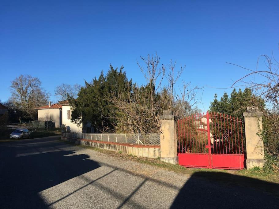 Lerable Pourpre De La Grotte Au Lion Villa Arbon Bagian luar foto