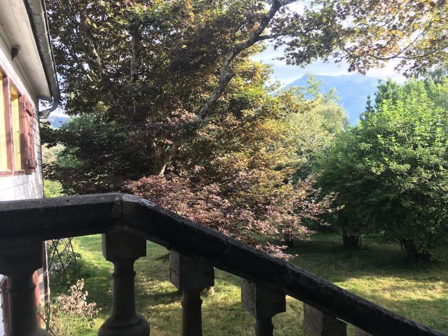 Lerable Pourpre De La Grotte Au Lion Villa Arbon Bagian luar foto