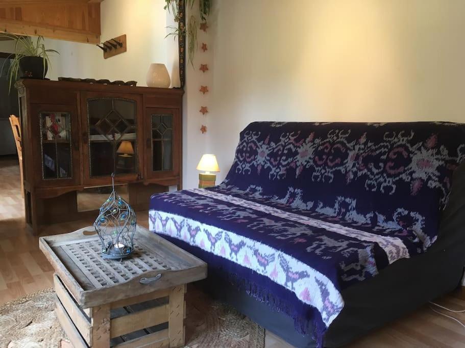 Lerable Pourpre De La Grotte Au Lion Villa Arbon Bagian luar foto
