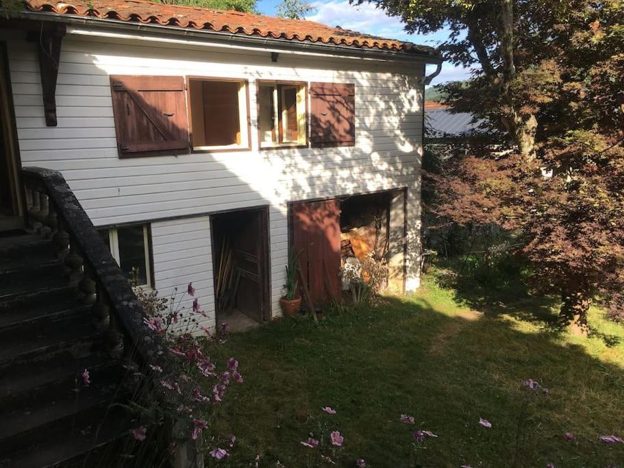 Lerable Pourpre De La Grotte Au Lion Villa Arbon Bagian luar foto